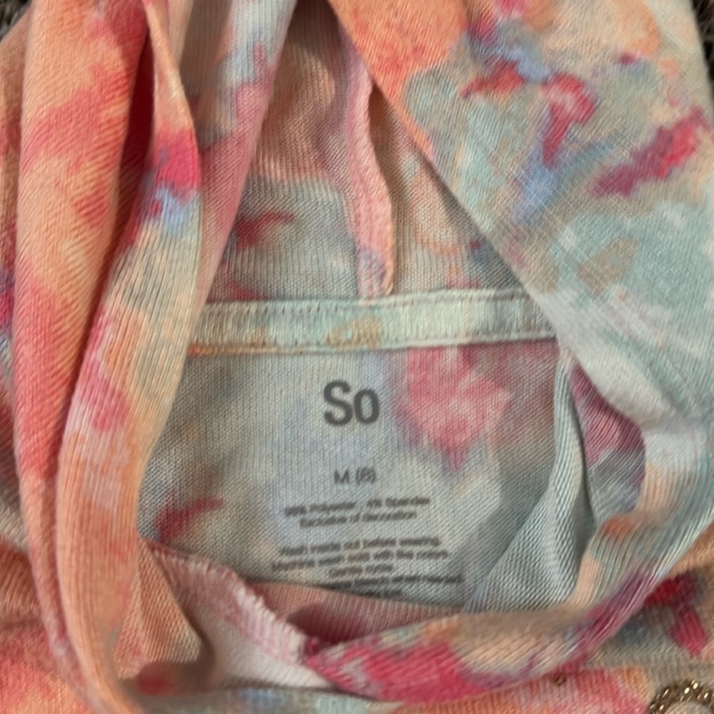 Sonoma size 8 crop lightweight sweatshirt.